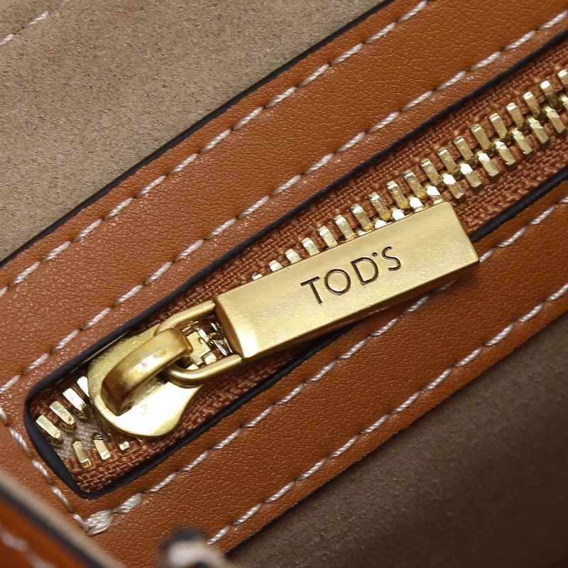 Fendi Satchel Bags WellDesigned 87504