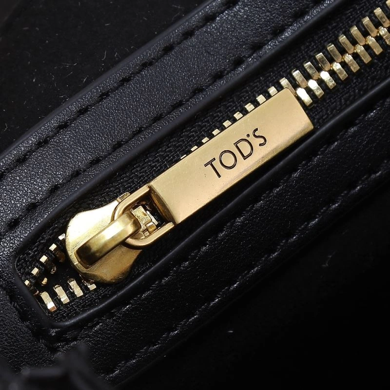 Fendi Satchel Bags Practical 87541