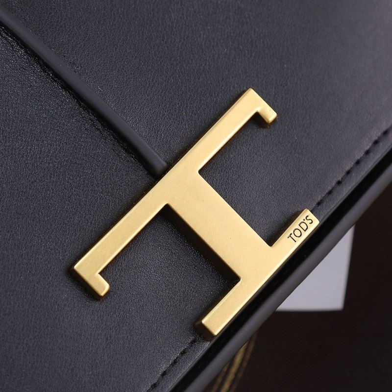 Fendi Satchel Bags Practical 87541