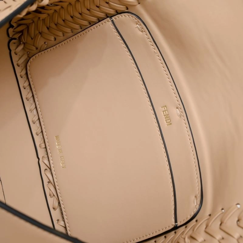WellDesigned Fendi Satchel Bags 85243