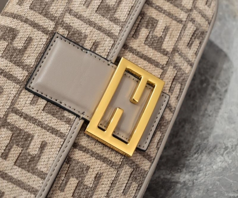 Bright Fendi Satchel Bags 85277