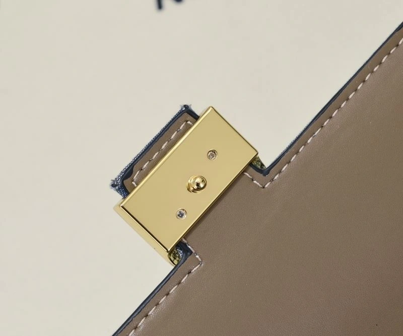 Fendi Satchel Bags UrbanStyle 85229