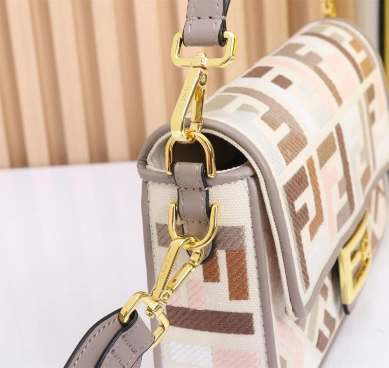 Fendi Satchel Bags ModernLook 85195