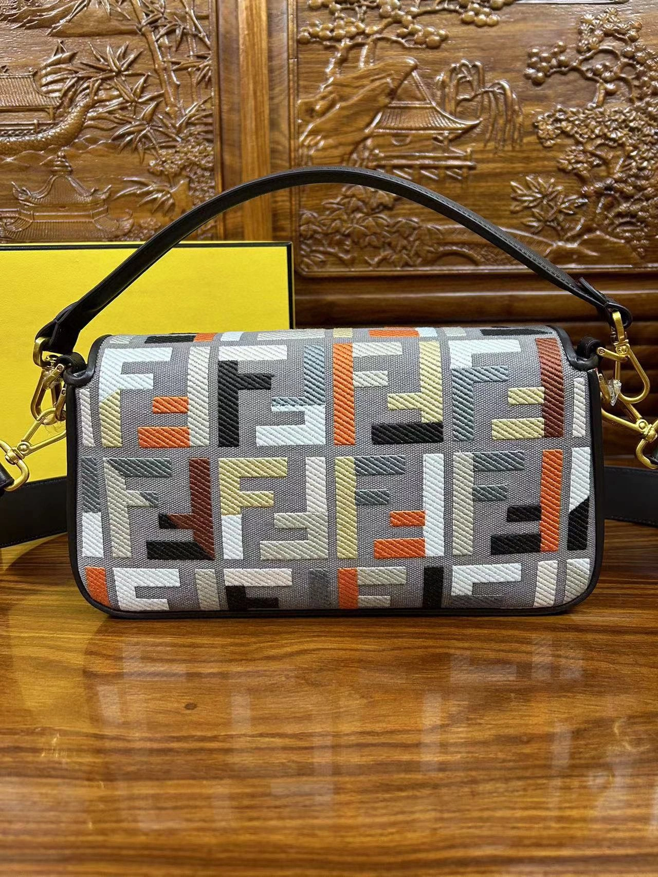Fendi Satchel Bags Durable 76792