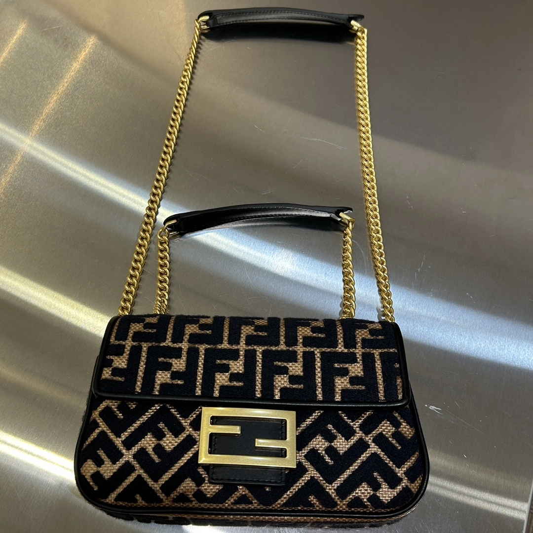 Fendi Satchel Bags Attractive 76803