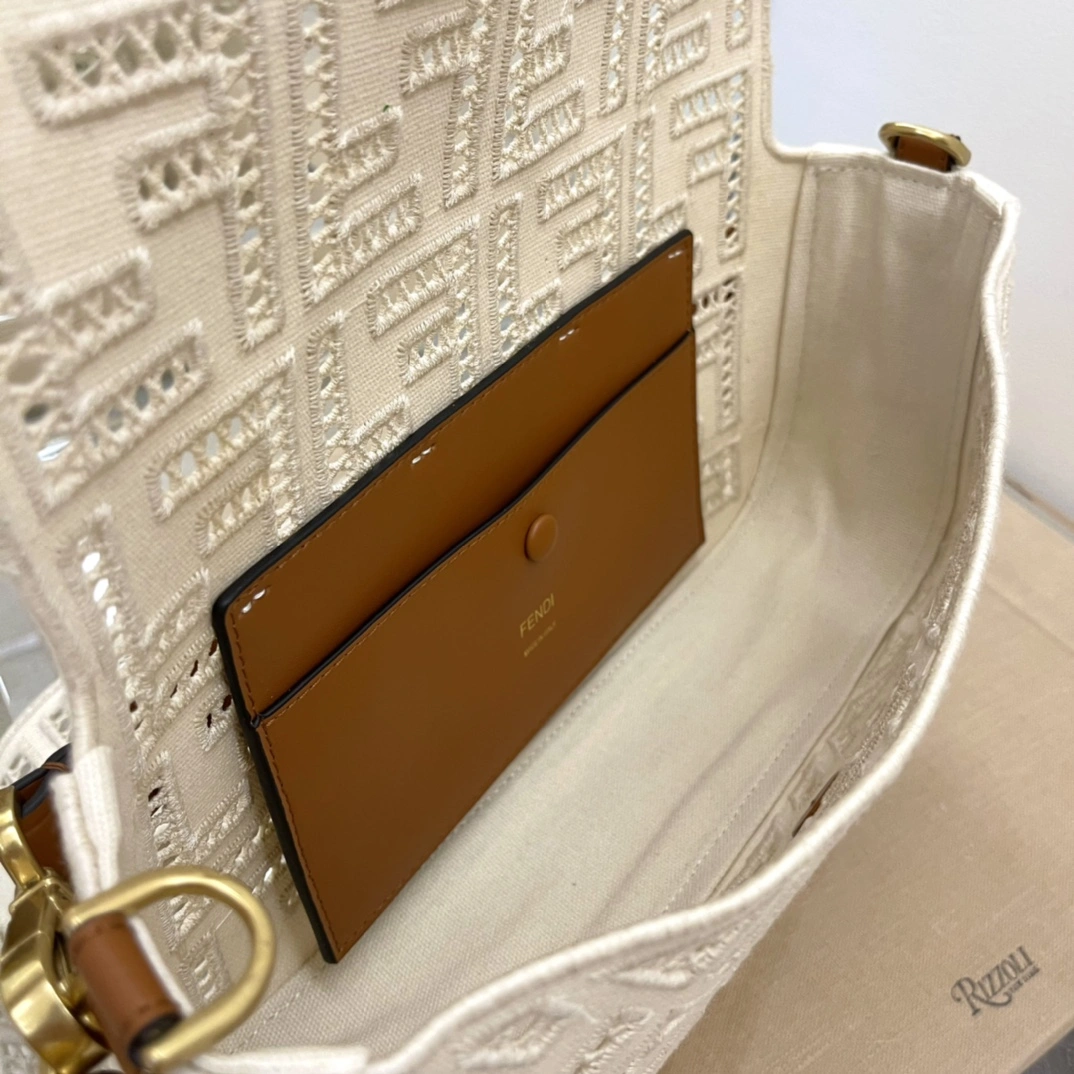 WellDesigned Fendi Satchel Bags 76796