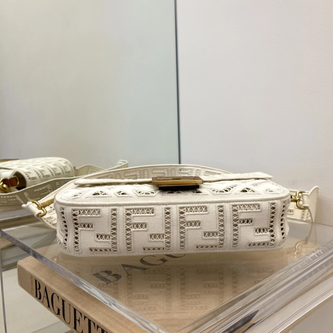 WellDesigned Fendi Satchel Bags 76796