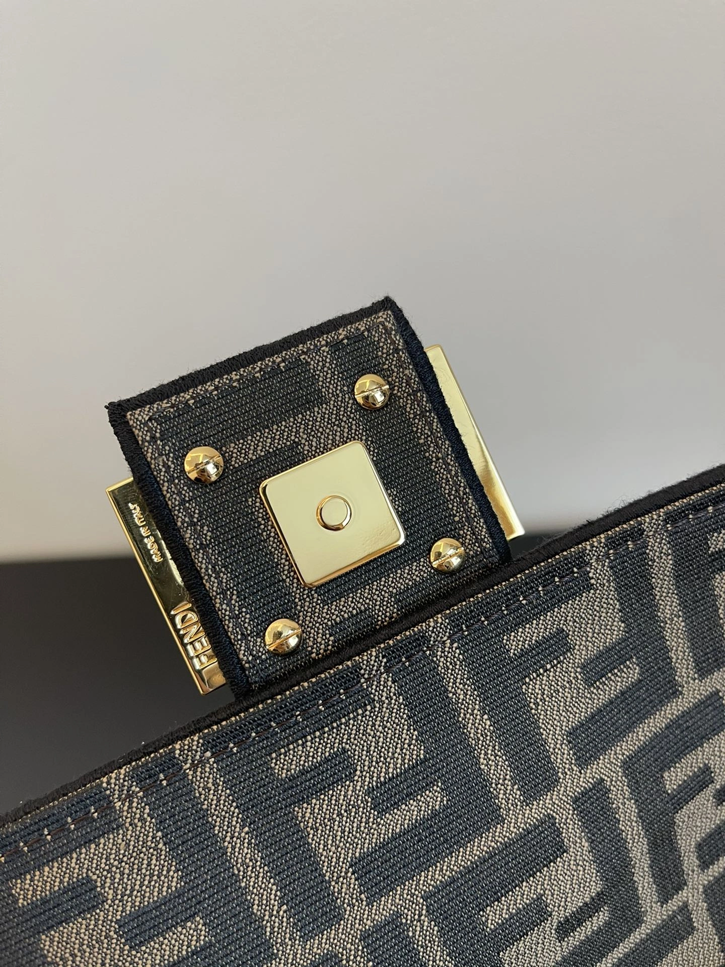 Fashionable Fendi Satchel Bags 76798