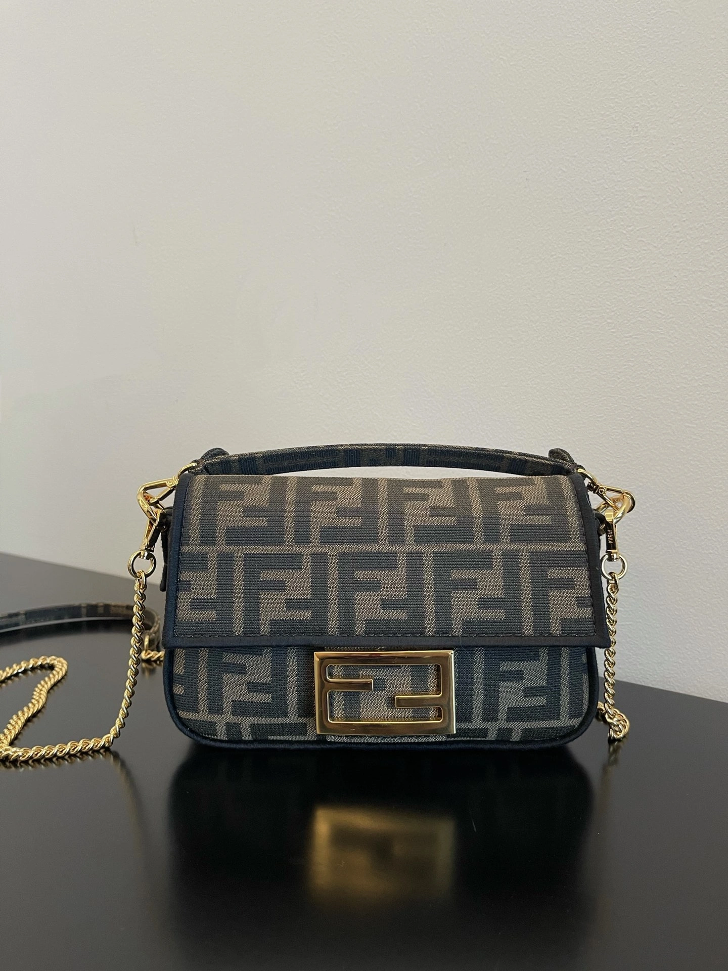 Fendi Satchel Bags Stretchable 76783