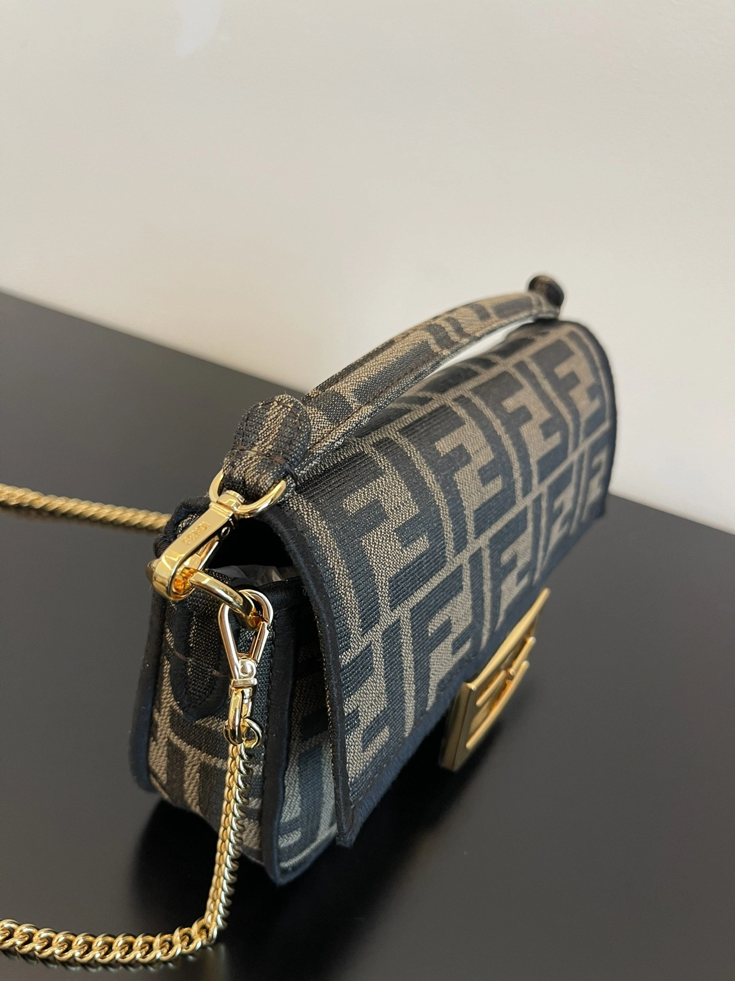 Fendi Satchel Bags Stretchable 76783