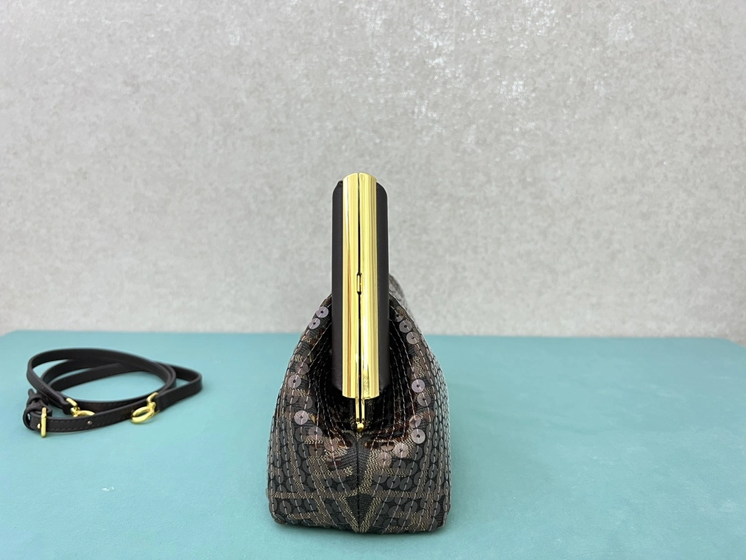 Fendi Satchel Bags WaterResistant 76774