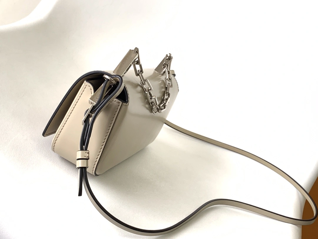Stylish Fendi Satchel Bags 76771