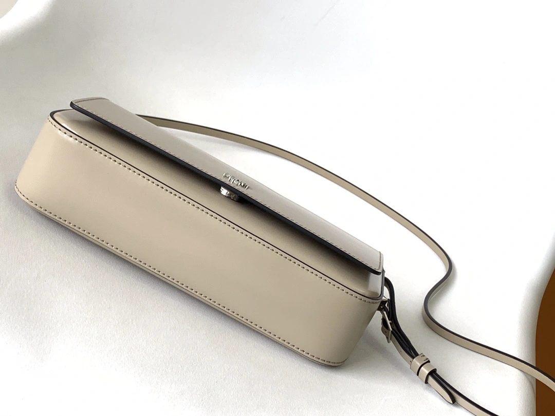 Stylish Fendi Satchel Bags 76771