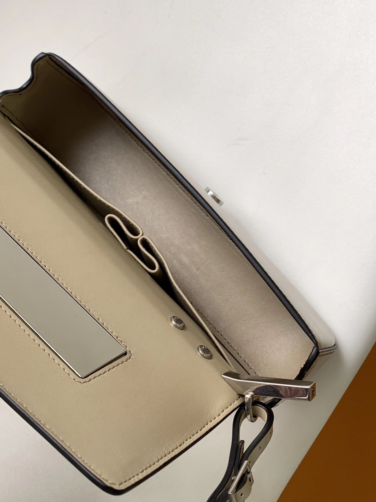 Stylish Fendi Satchel Bags 76771