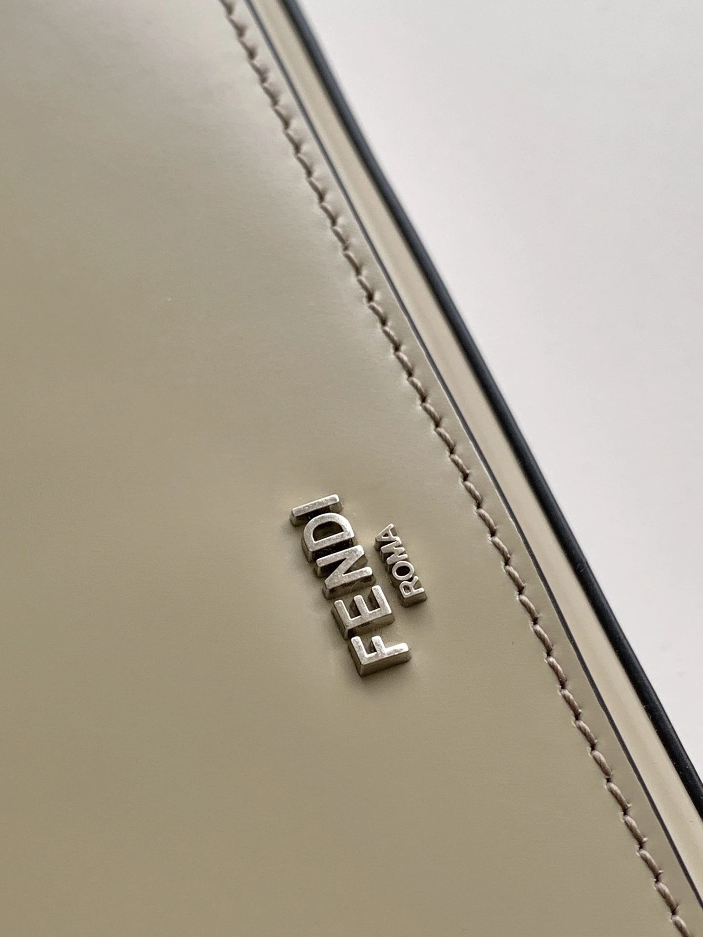 Stylish Fendi Satchel Bags 76771