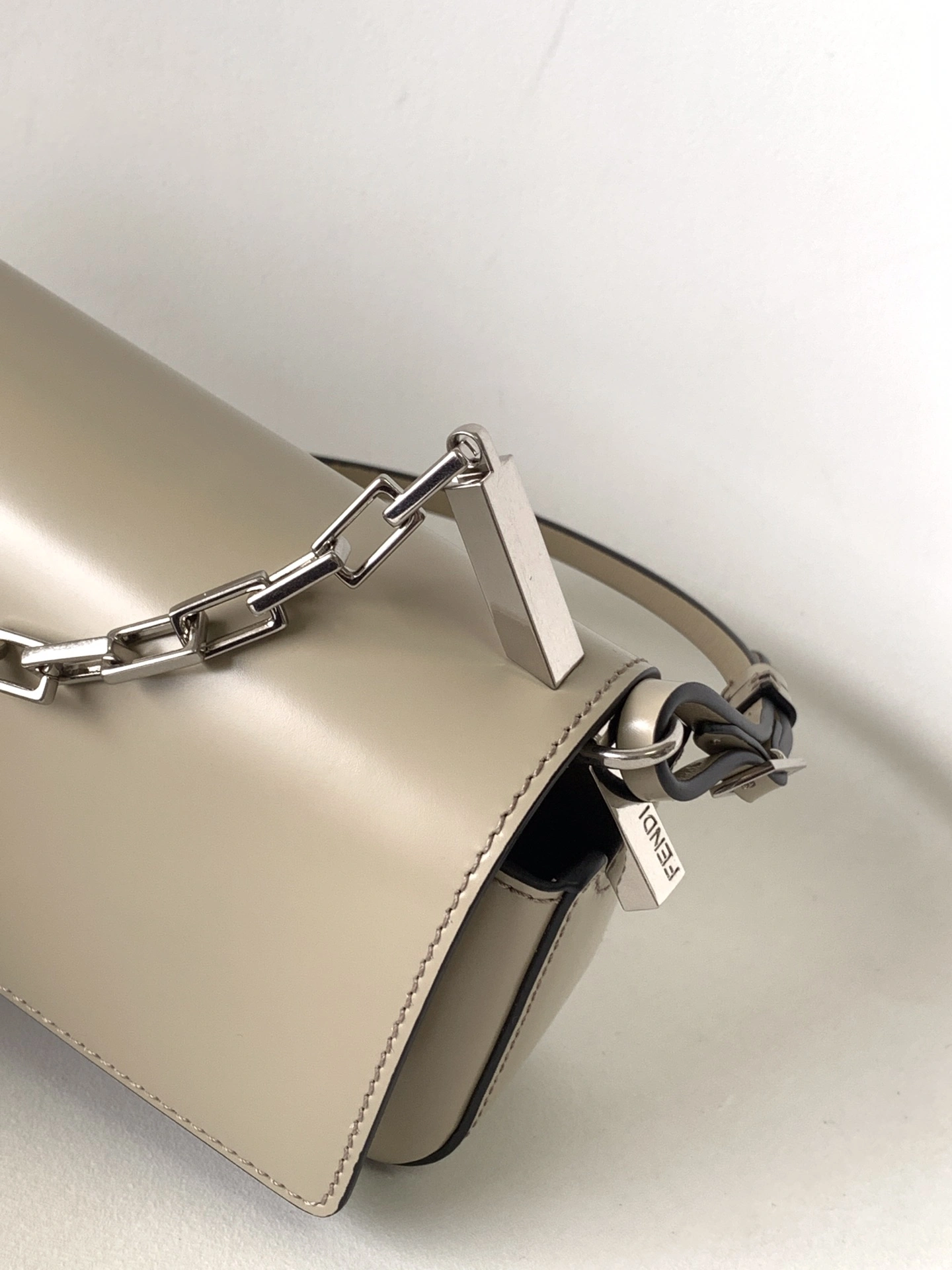 Stylish Fendi Satchel Bags 76771