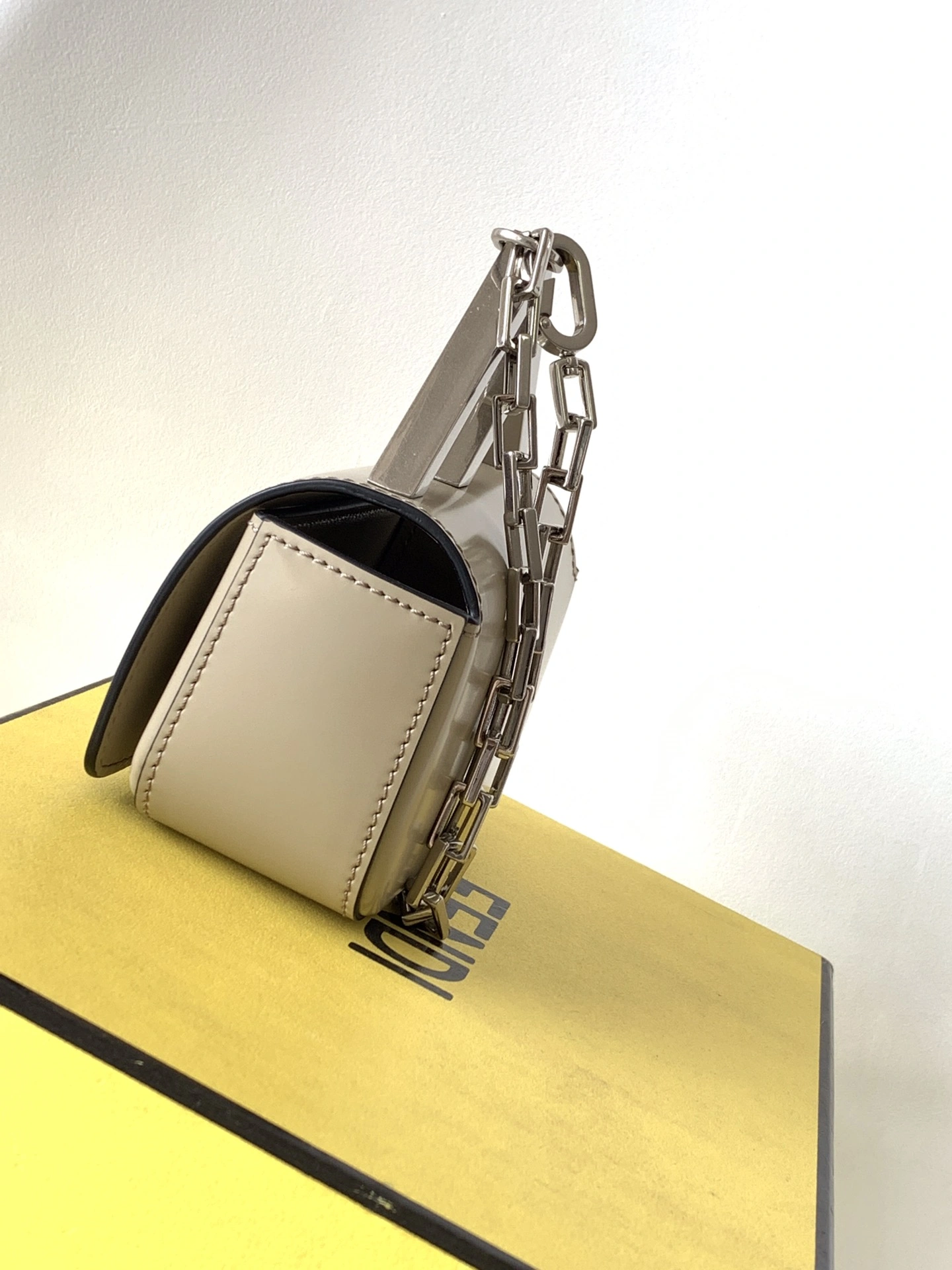 SunProtective Fendi Satchel Bags 76765