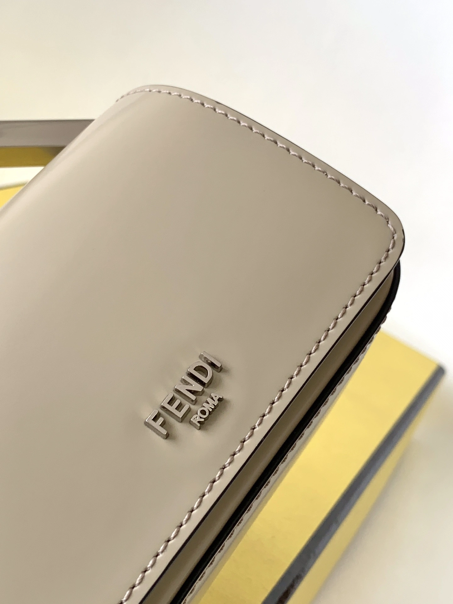 SunProtective Fendi Satchel Bags 76765