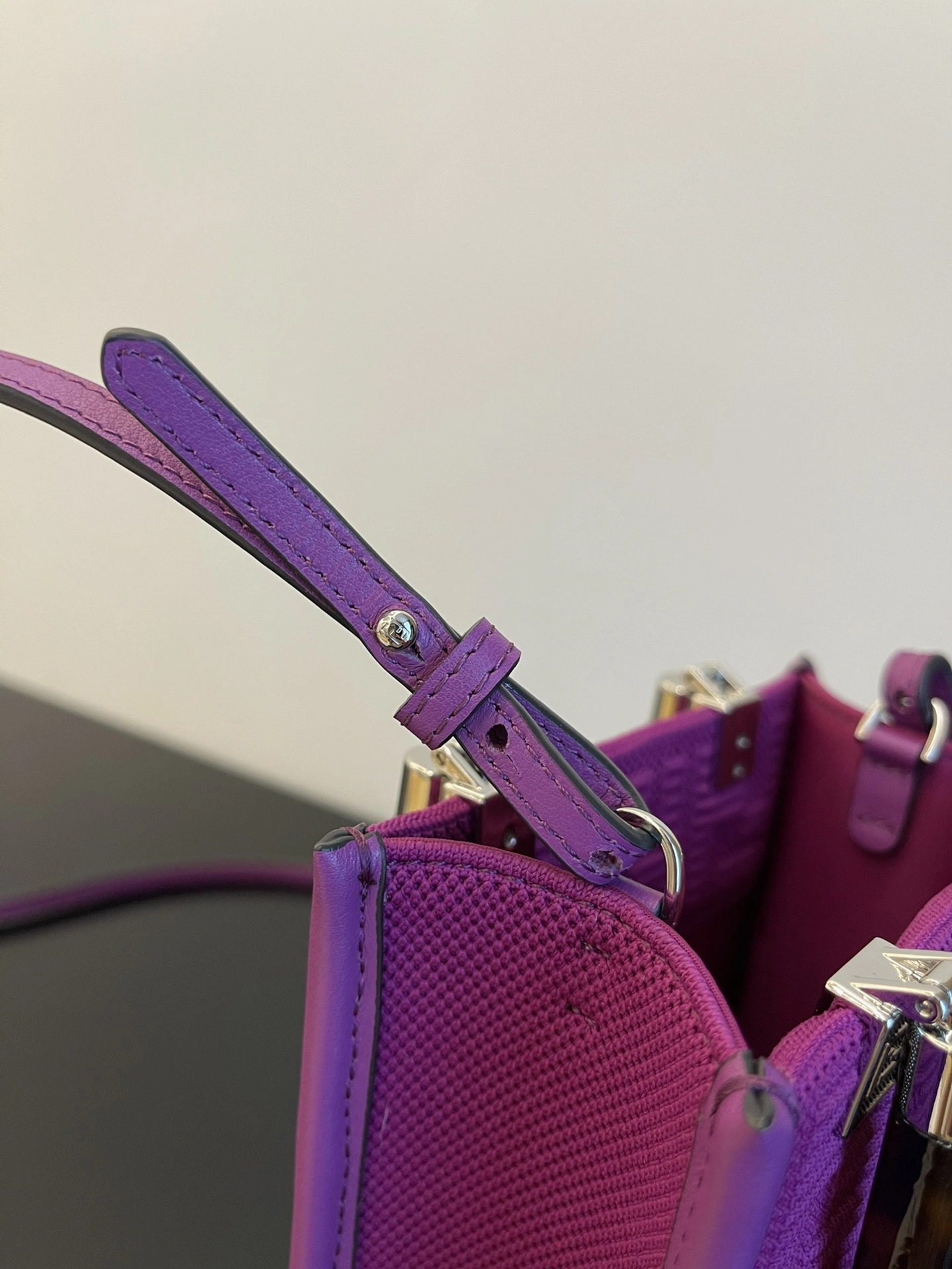 Fendi Satchel Bags WellDesigned 76739