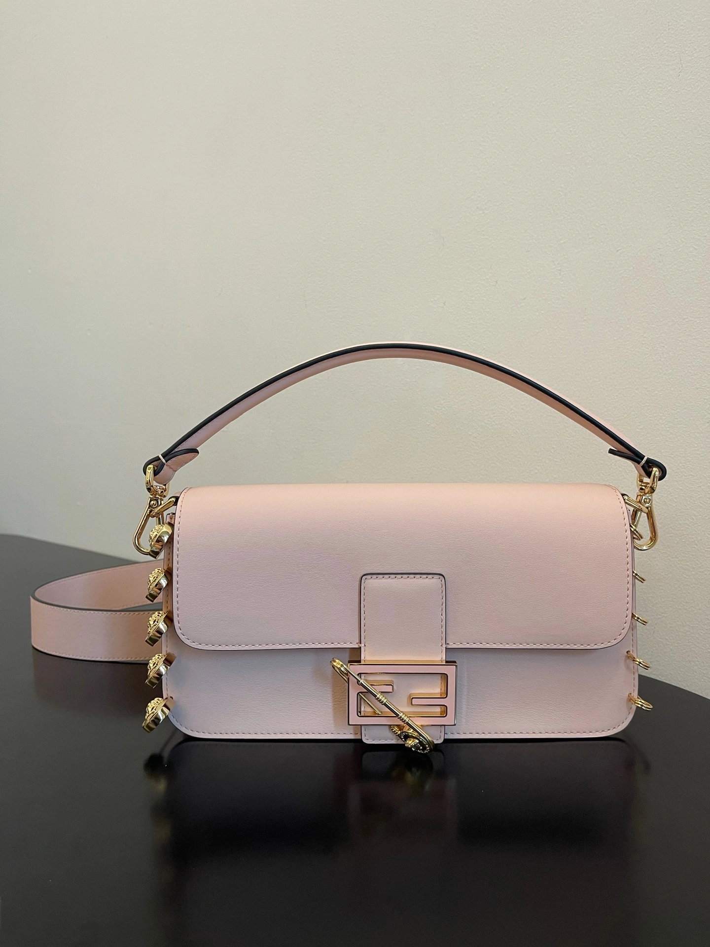 Functional Fendi Satchel Bags 76754
