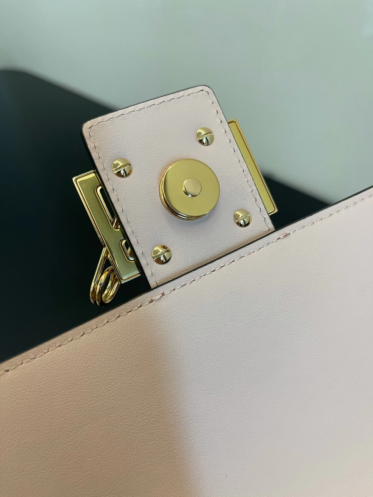 Functional Fendi Satchel Bags 76754