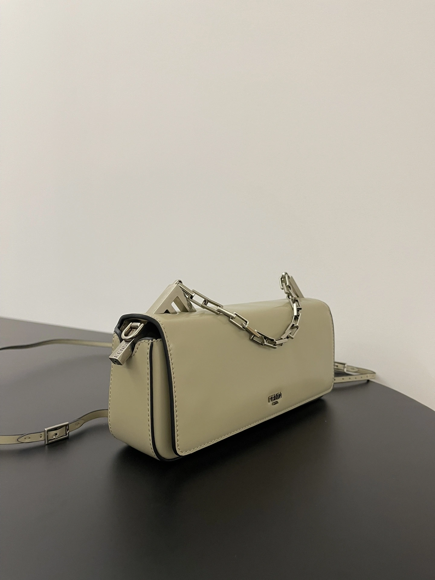 FashionForward Fendi Satchel Bags 76759