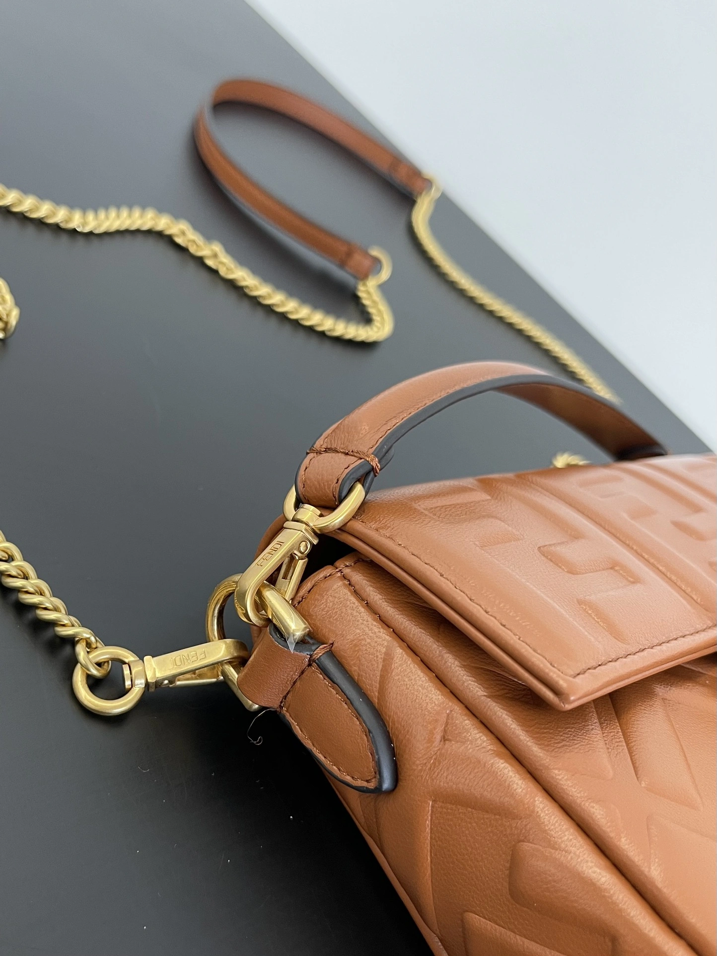 Fendi Satchel Bags Sleek 76753