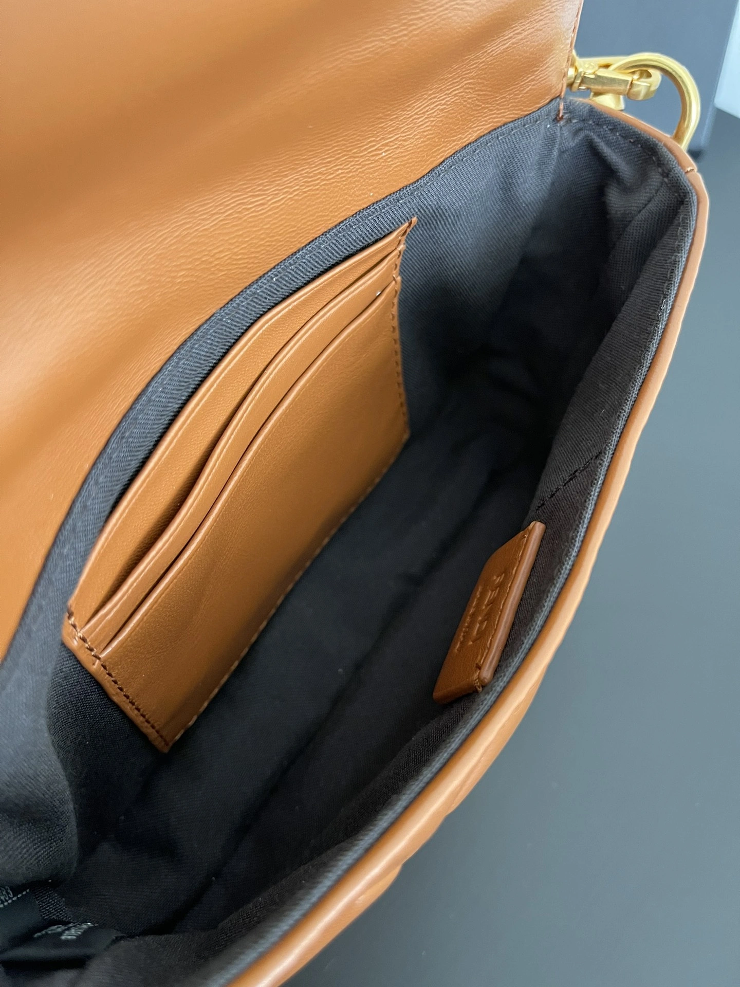 Fendi Satchel Bags Sleek 76753
