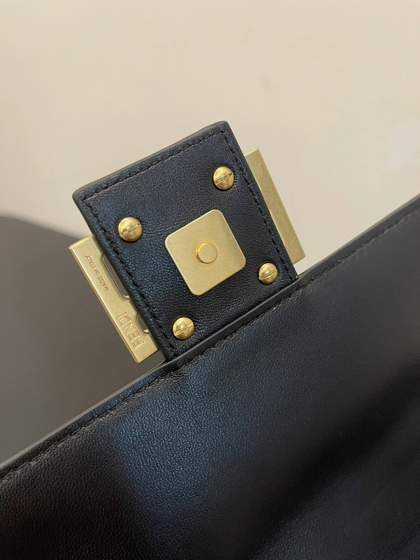 Classic Fendi Satchel Bags 76758