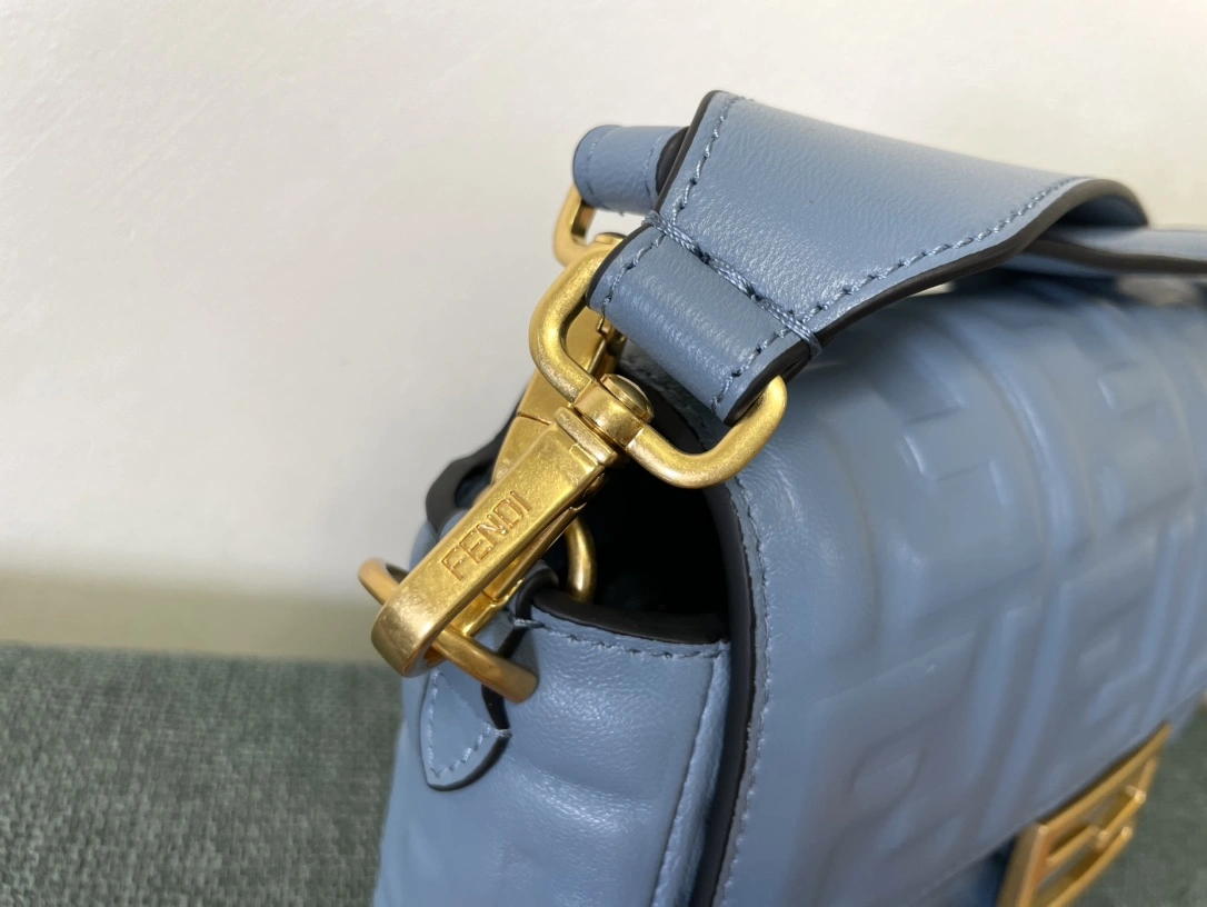 Fendi Satchel Bags Durable 76756