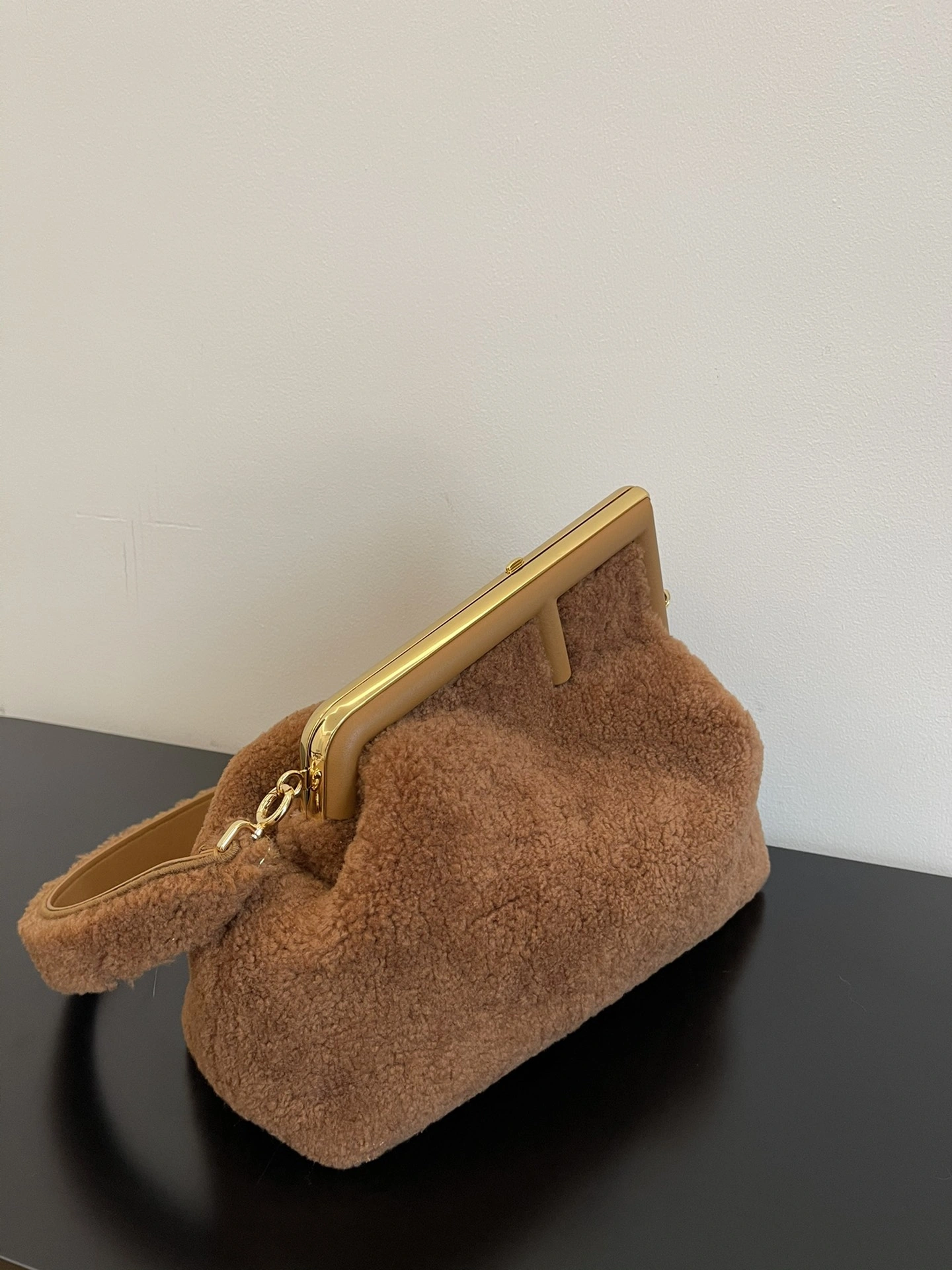 Comfortable Fendi Satchel Bags 76746