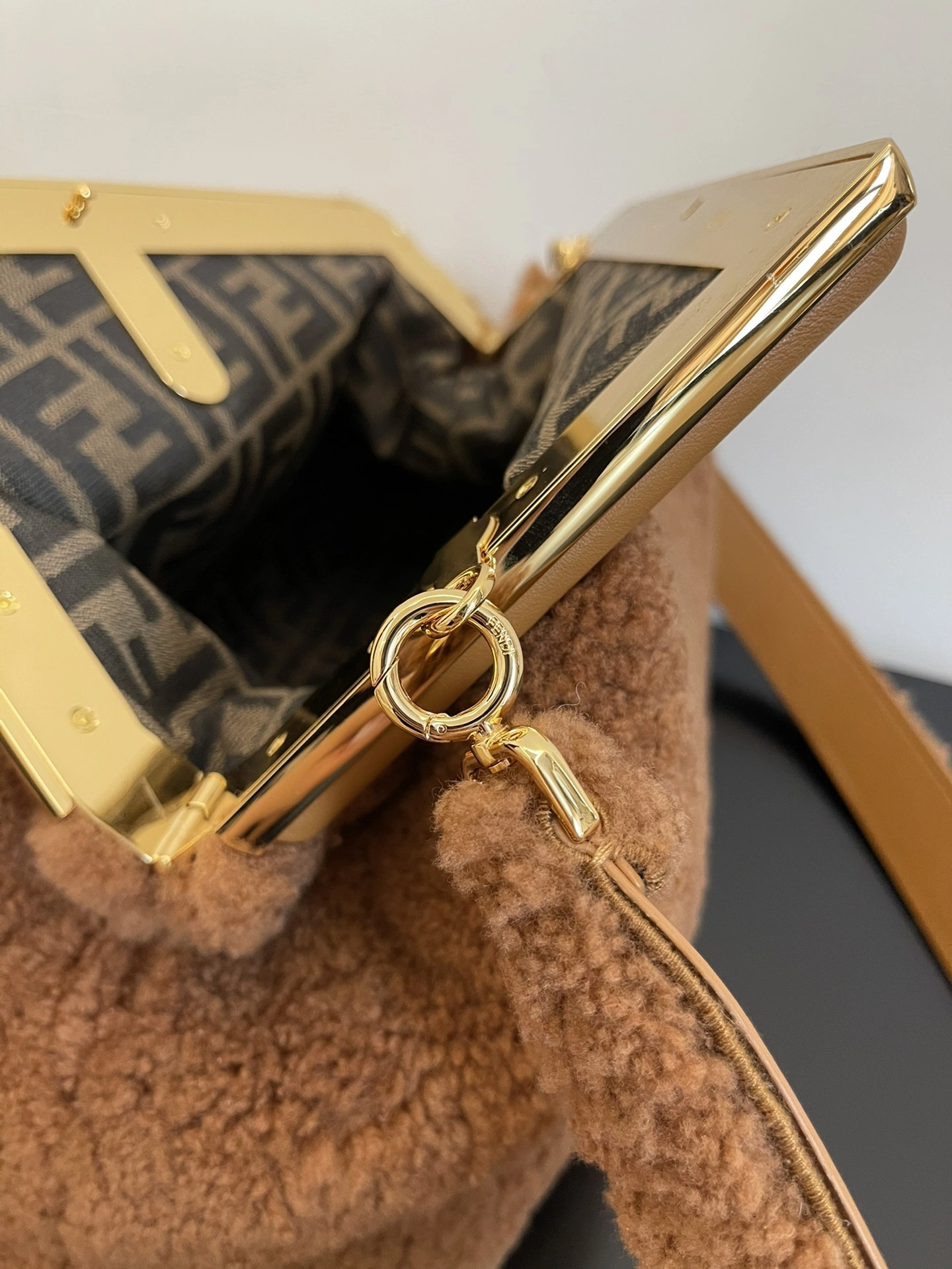Comfortable Fendi Satchel Bags 76746