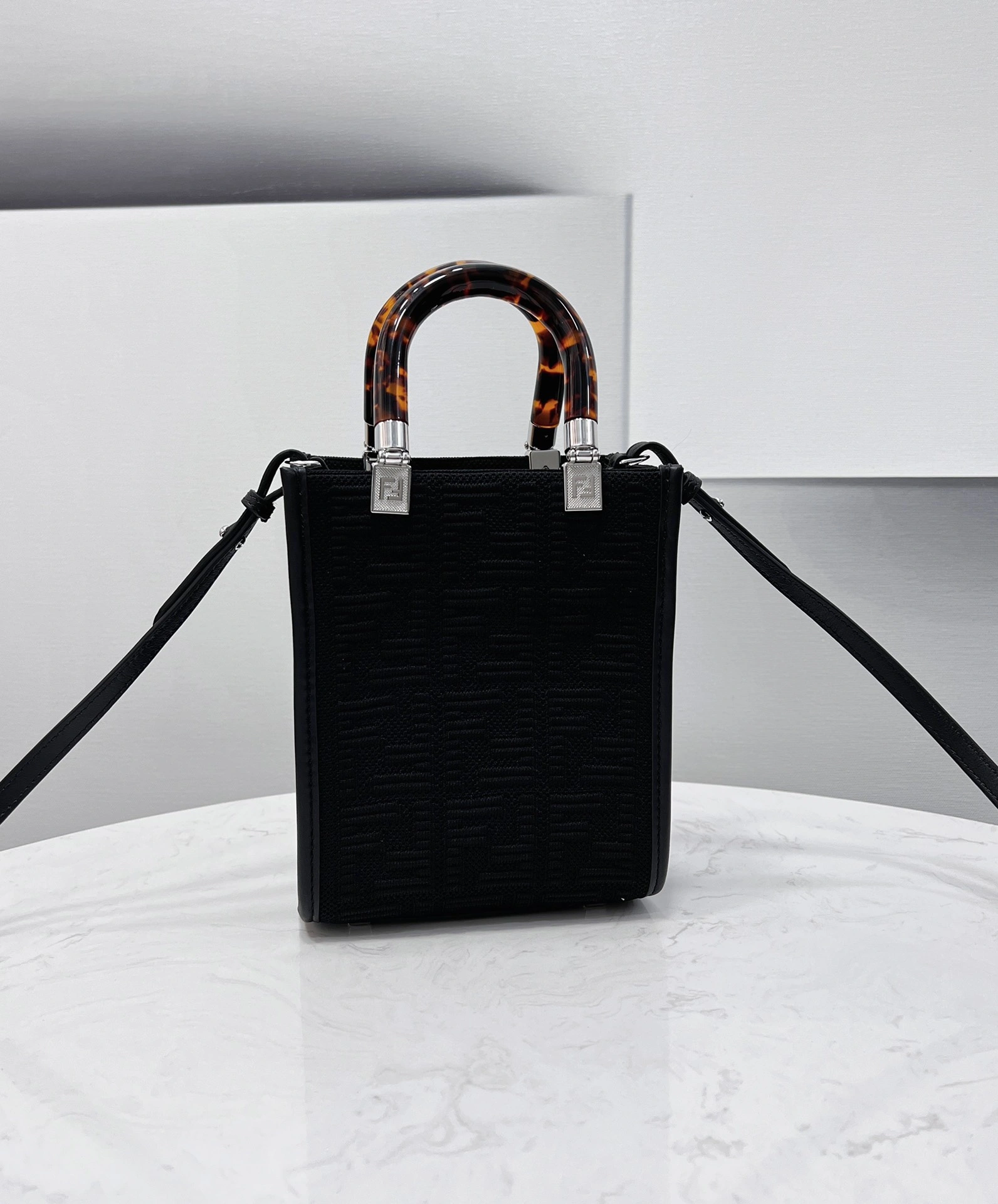 Cozy Fendi Satchel Bags 76732