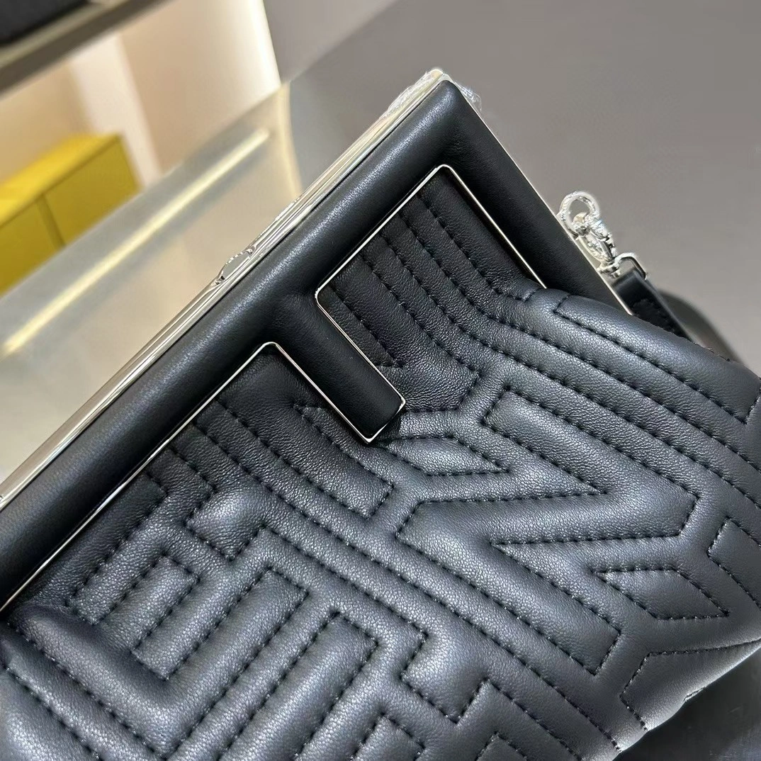 Breathable Fendi Satchel Bags 76724