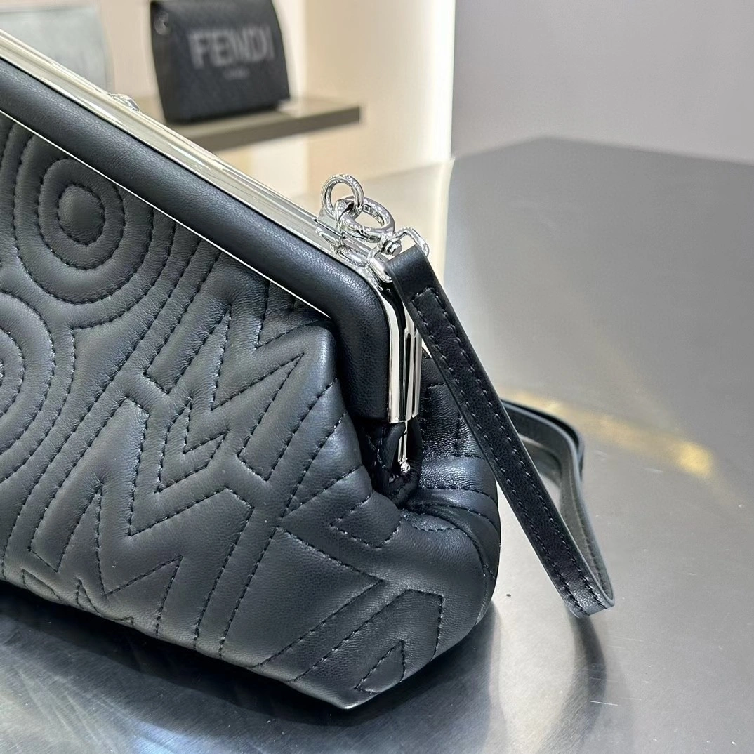 Breathable Fendi Satchel Bags 76724