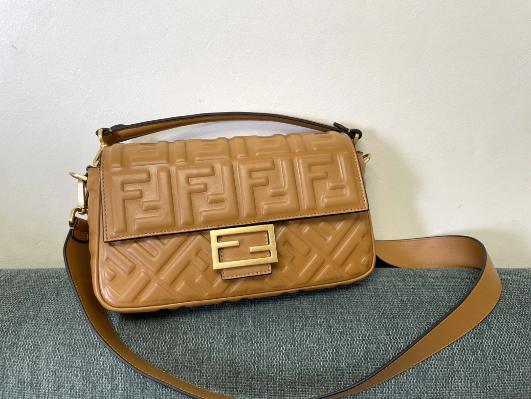 Fendi Satchel Bags Tailored 76725