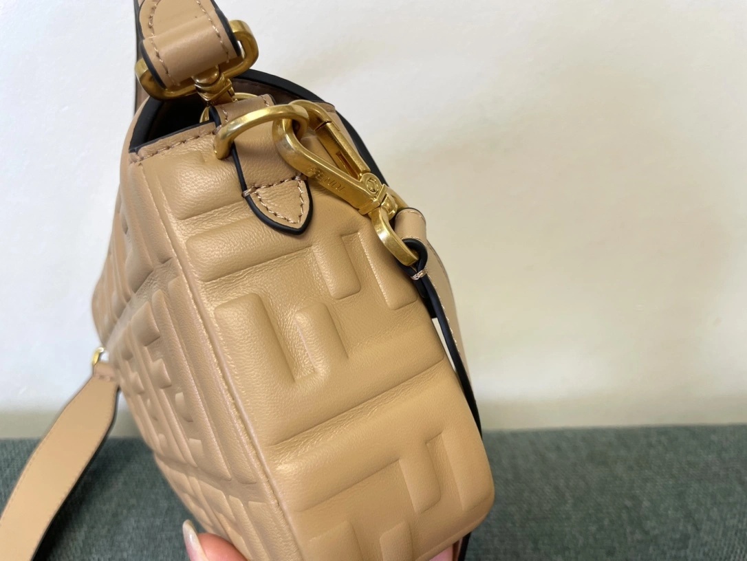 ModernLook Fendi Satchel Bags 76702