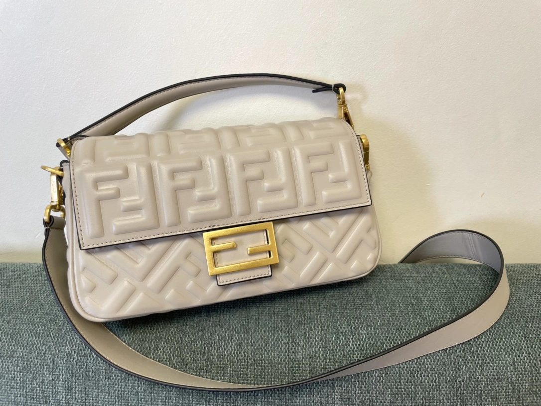 Thermal Fendi Satchel Bags 76708
