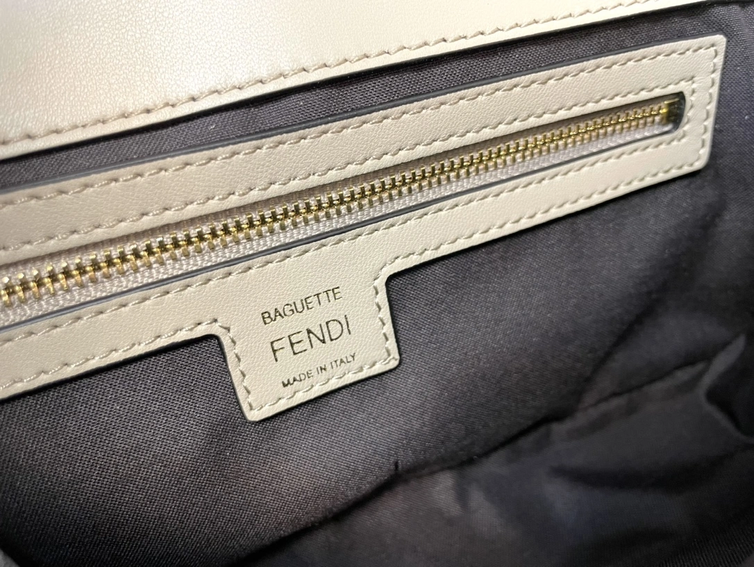 Thermal Fendi Satchel Bags 76708