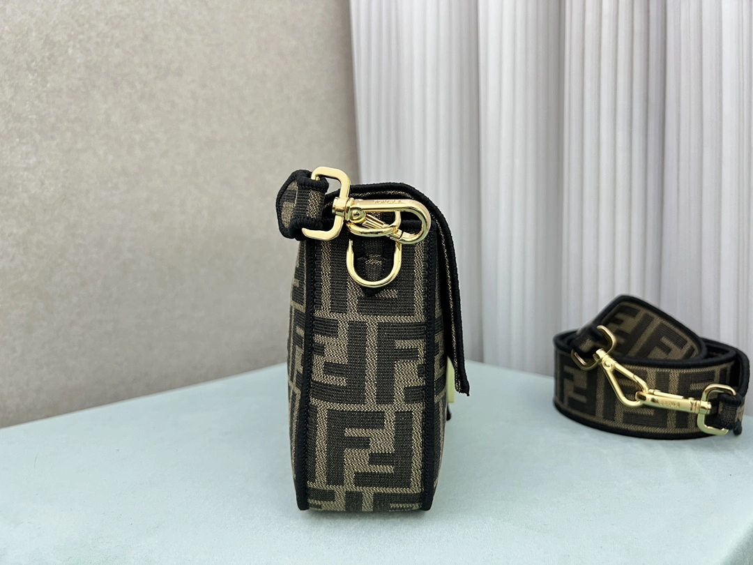 Fendi Satchel Bags TechFriendly 76697