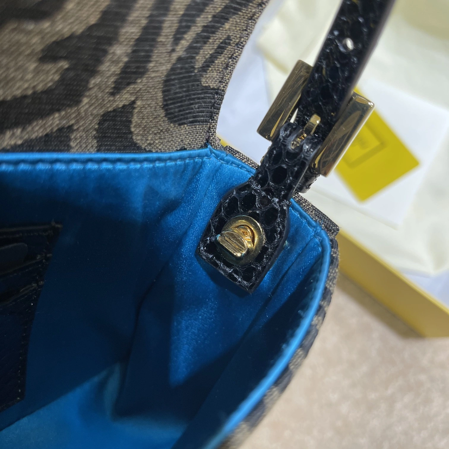 SmartChoice Fendi Satchel Bags 76711
