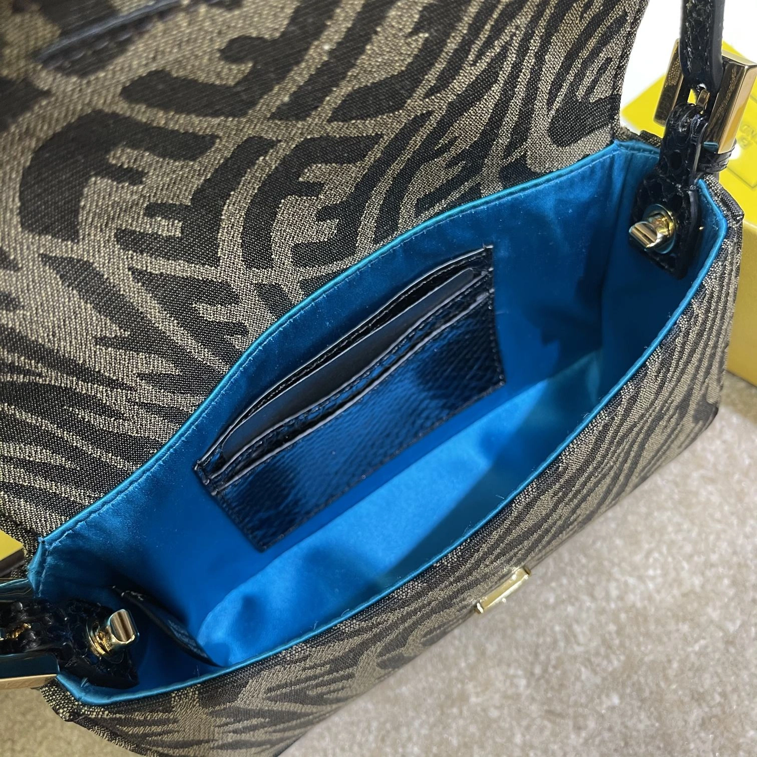 SmartChoice Fendi Satchel Bags 76711