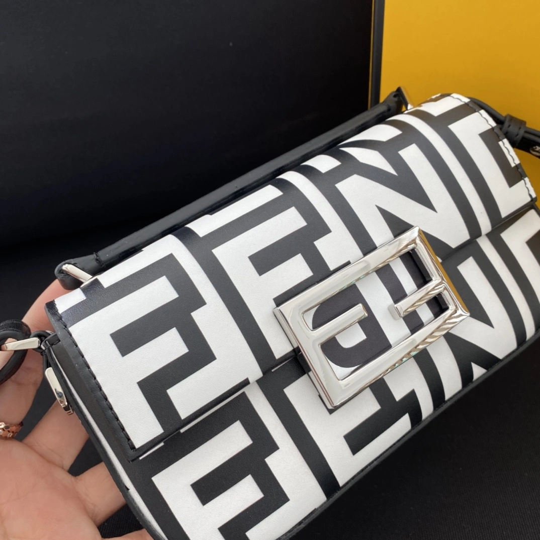Upgraded Fendi Satchel Bags 76705