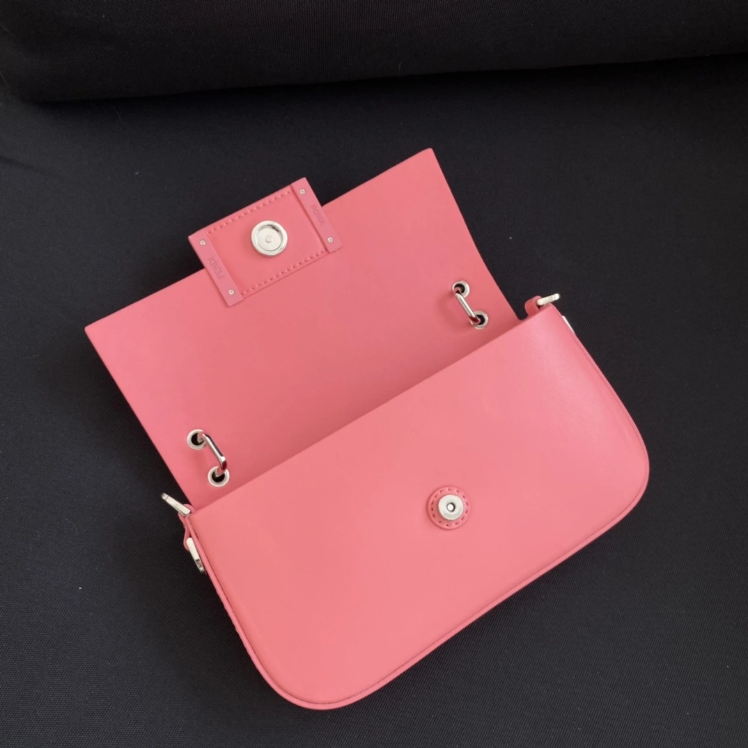 Fendi Satchel Bags Seasonal 76715