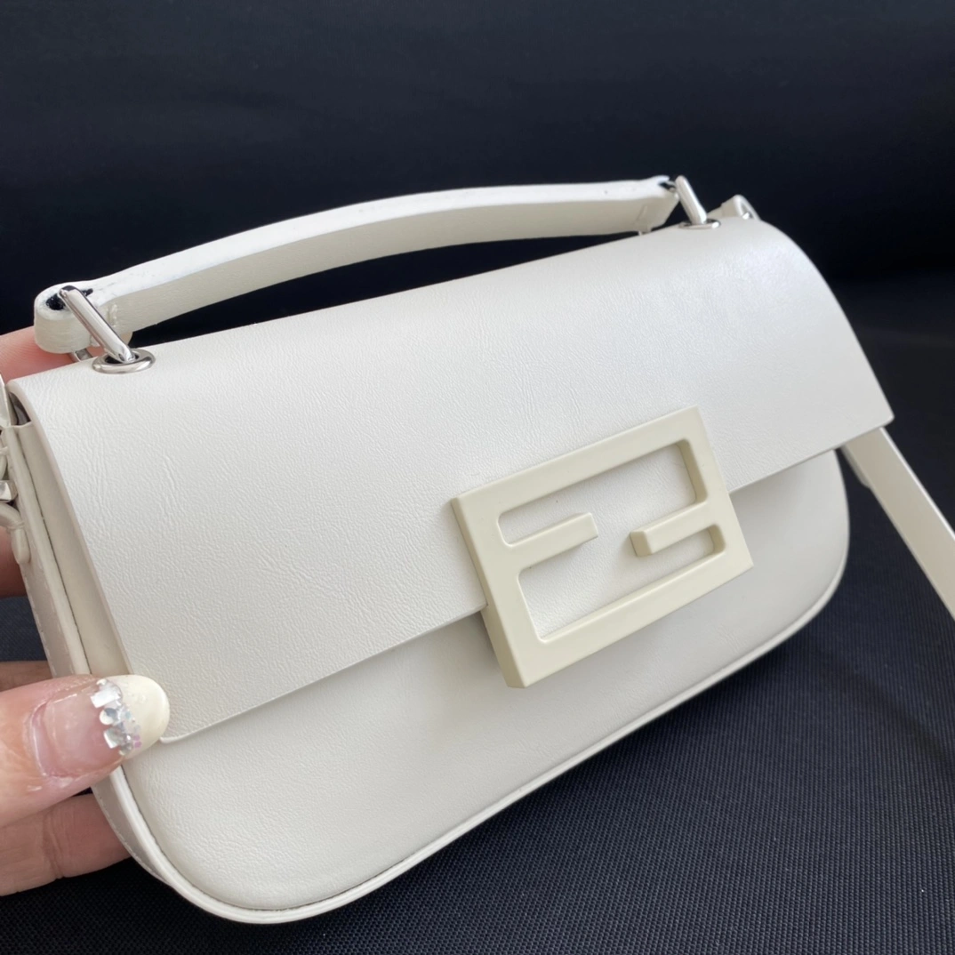 Fendi Satchel Bags Cozy 76709