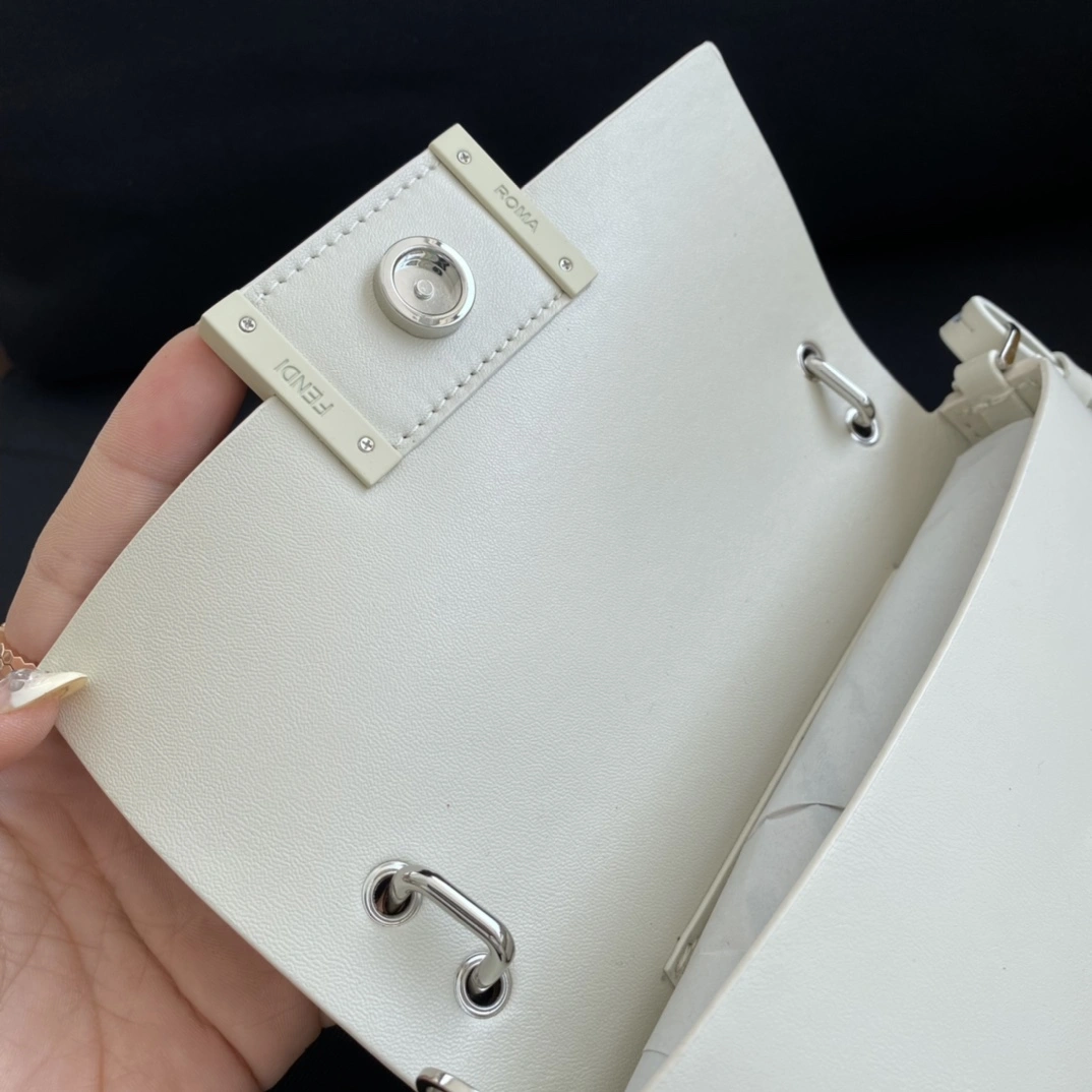 Fendi Satchel Bags Cozy 76709