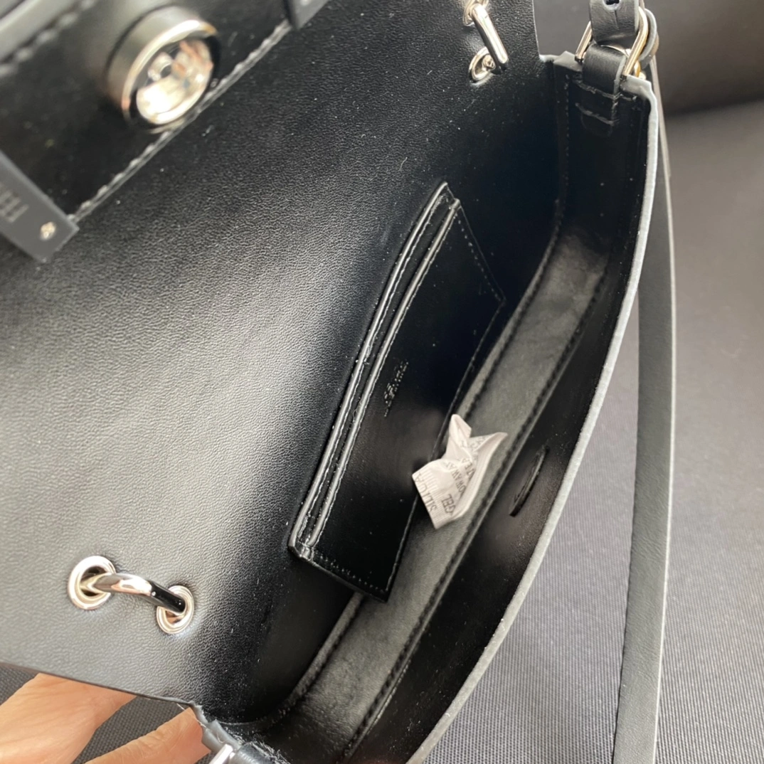 Stylish Fendi Satchel Bags 76717