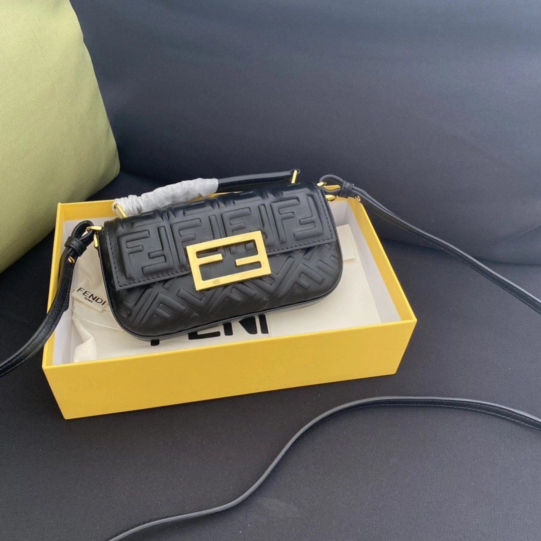 WeatherProof Fendi Satchel Bags 76694