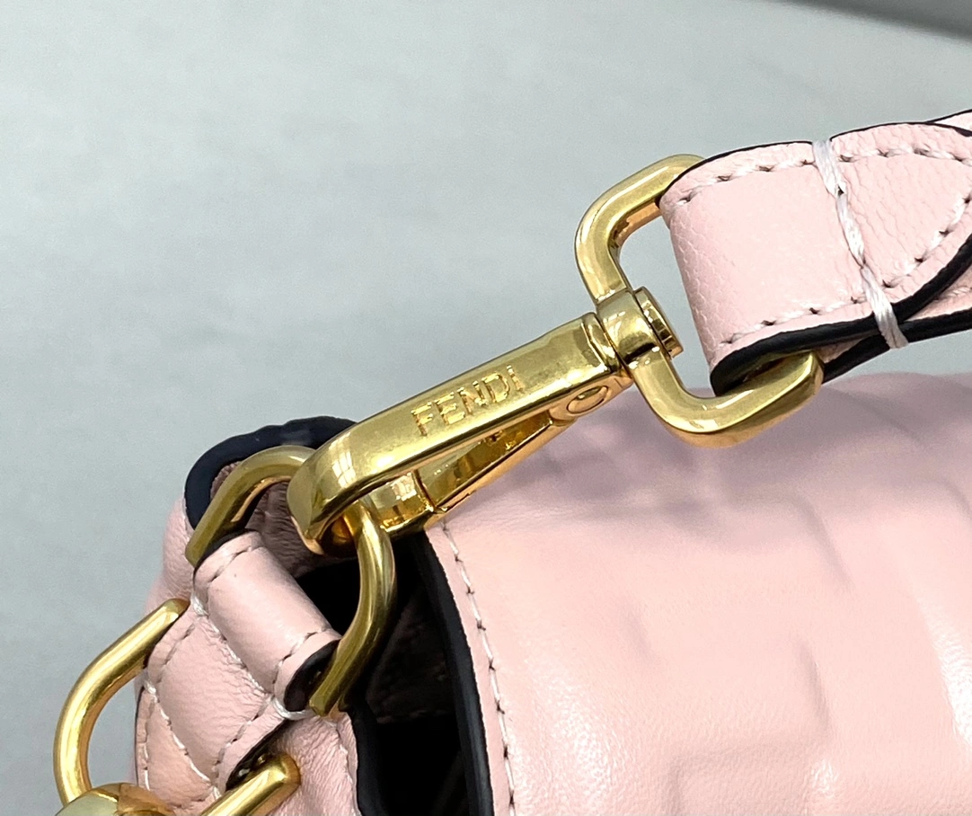 Comfortable Fendi Satchel Bags 76691