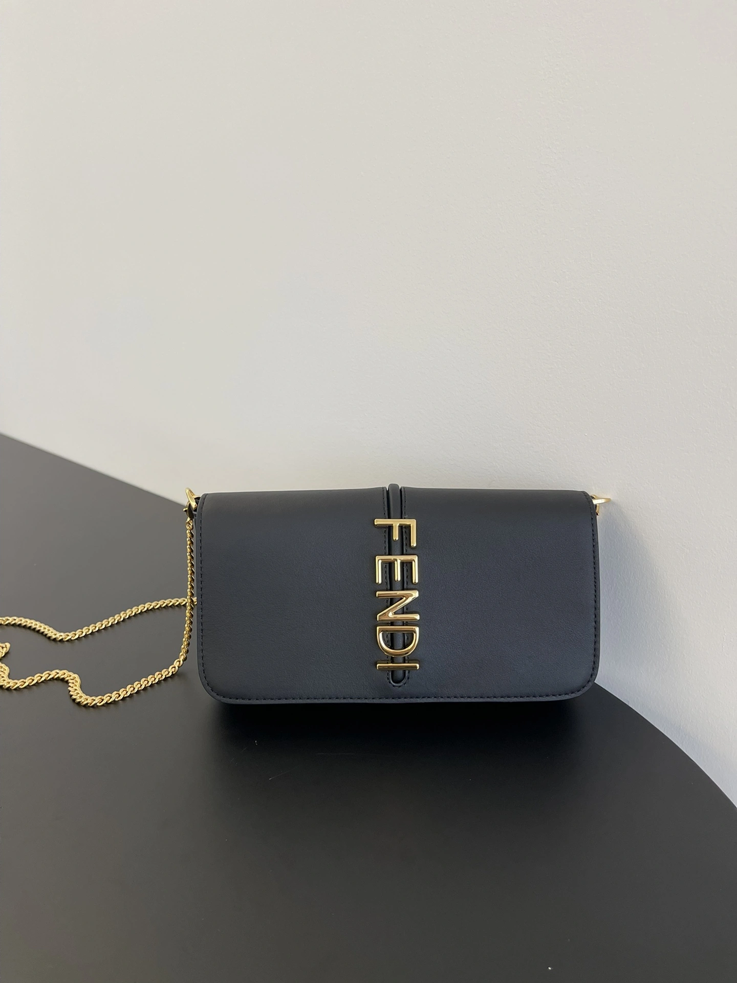 Fendi Satchel Bags Bold 76689